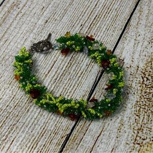 NWOT Handmade Seed Bead Anklet with Floral Accents